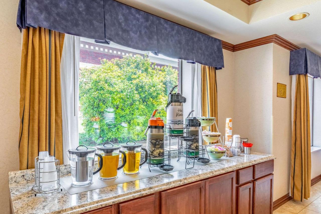 Quality Inn & Suites Lampasas Luaran gambar